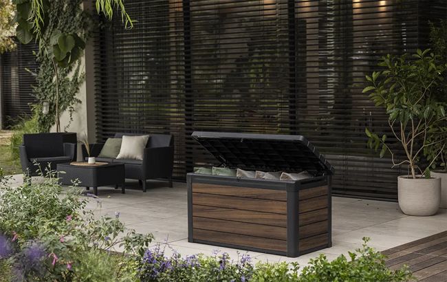 Keter Signature 100 Gallon Deck Box - Rosewood Brown