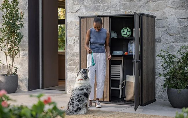 Keter Signature Vertical Storage Shed - Walnut Brown